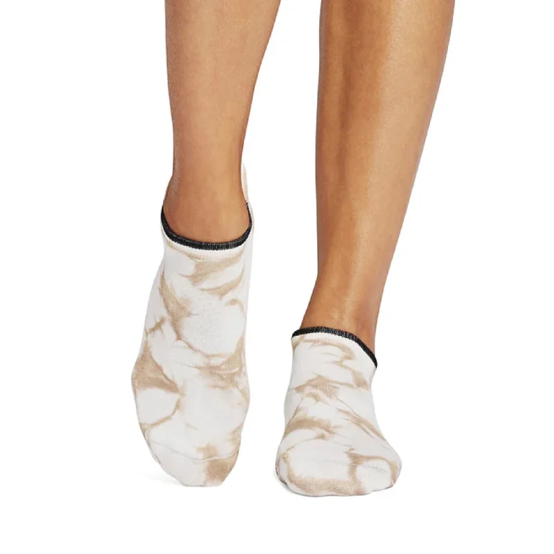 Savvy Camel Tie-Dye Grip Socks (Pilates / Barre)